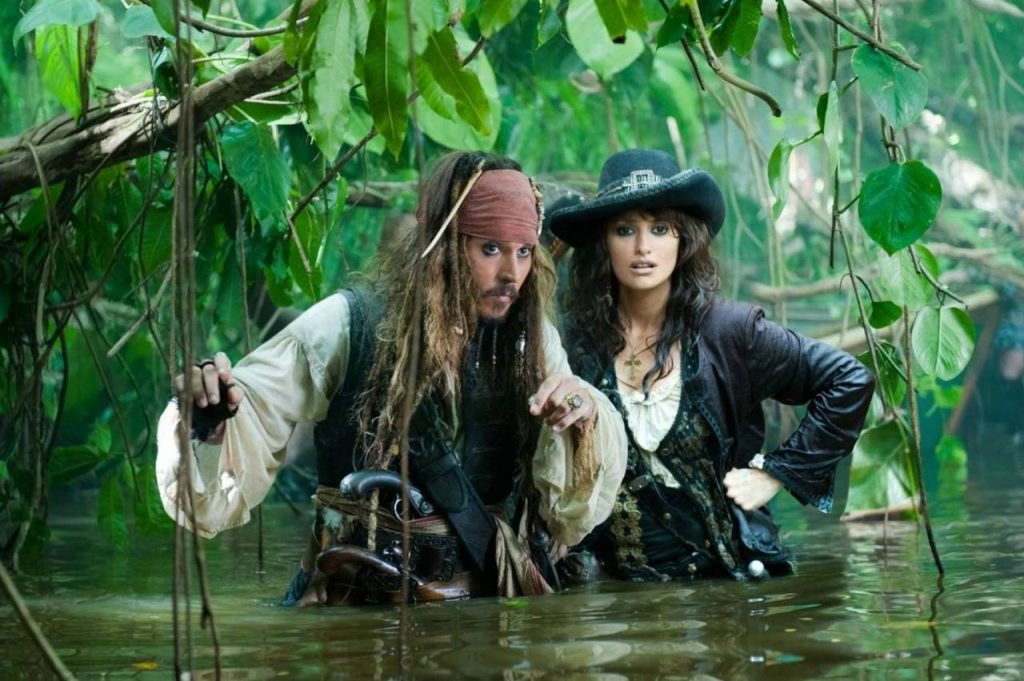 Piratas4 Cover