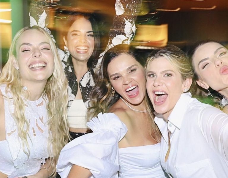 82B5B39E 5A9B 4D5F 8AA8 6BA09F4CDFD6