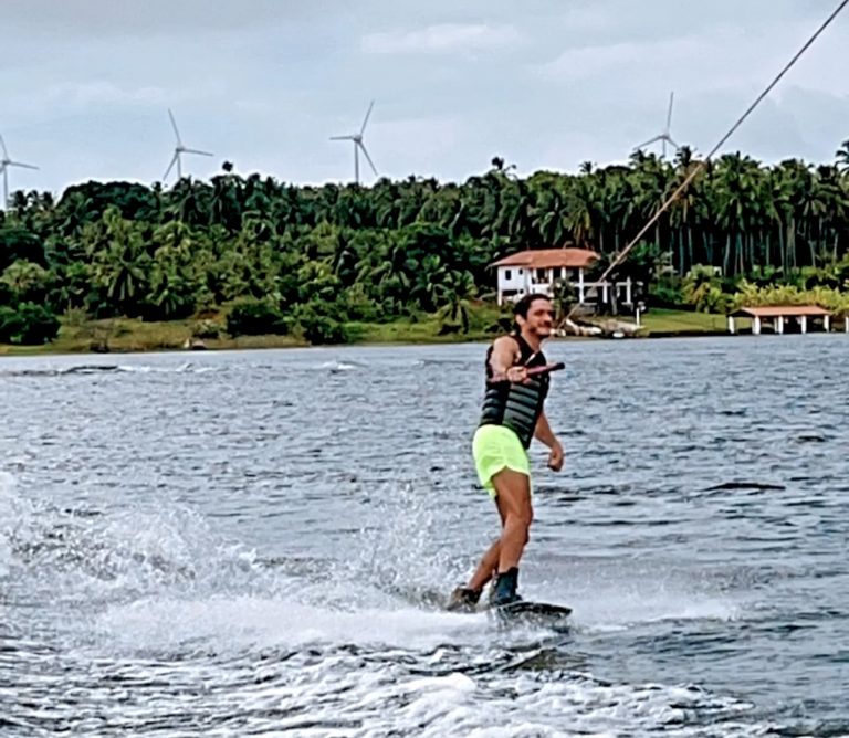 84E952AD 9044 4D85 91B5 06A6E15C184A