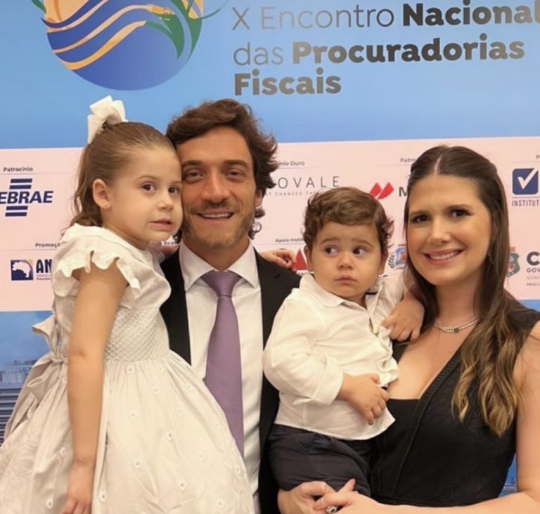 AE5E0A83 DEB9 47EB AE34 FBF7D18474CA