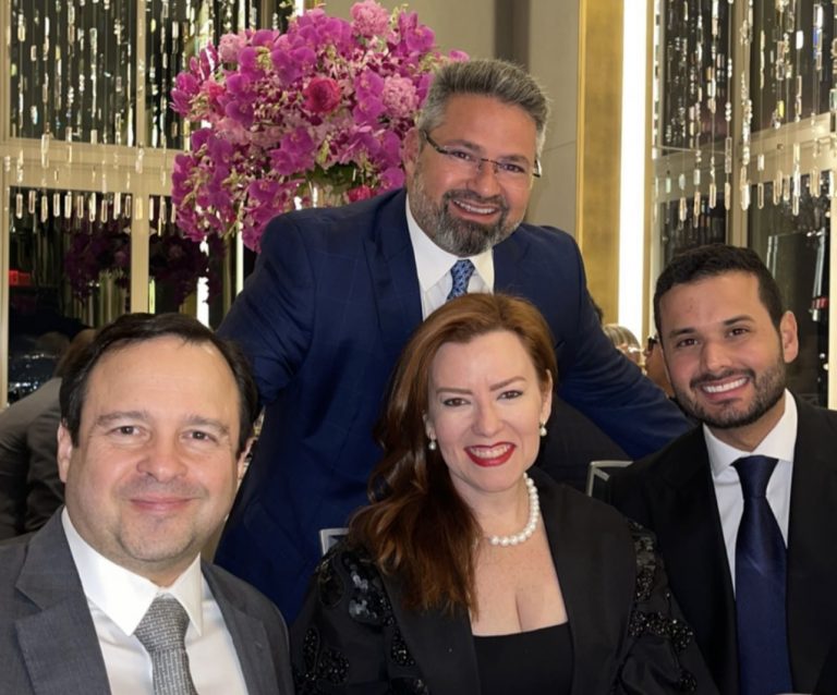 D4E77F10 1393 4F6E AA0B 6D885FA1024D