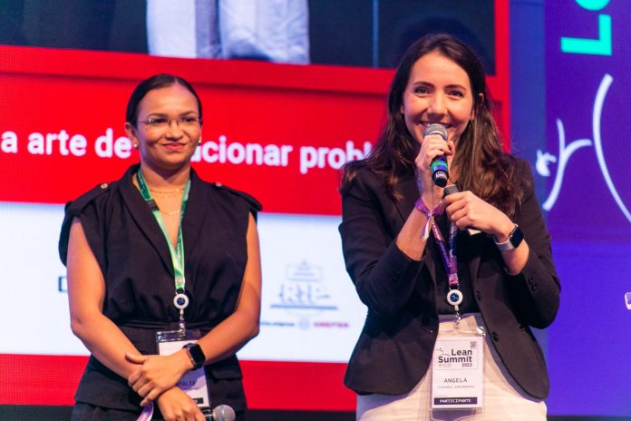 Angela Saggin E Natália Duarte