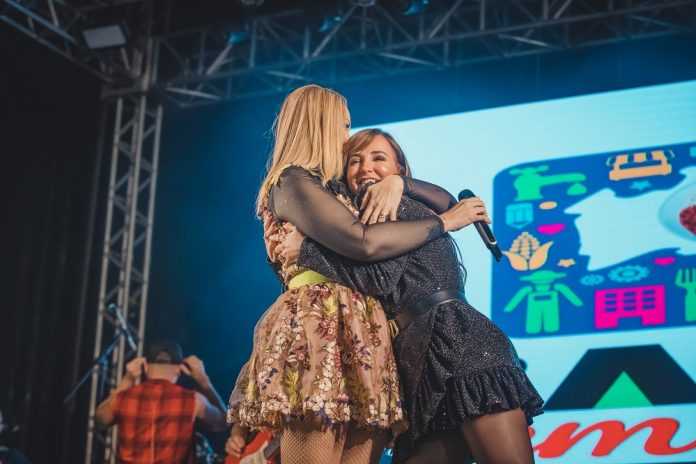 KALINE FERRAZ E SOLANGE ALMEIDA