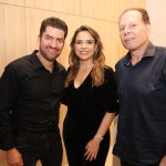 Paulo José E Camila Benevides Com Julinho Ventura