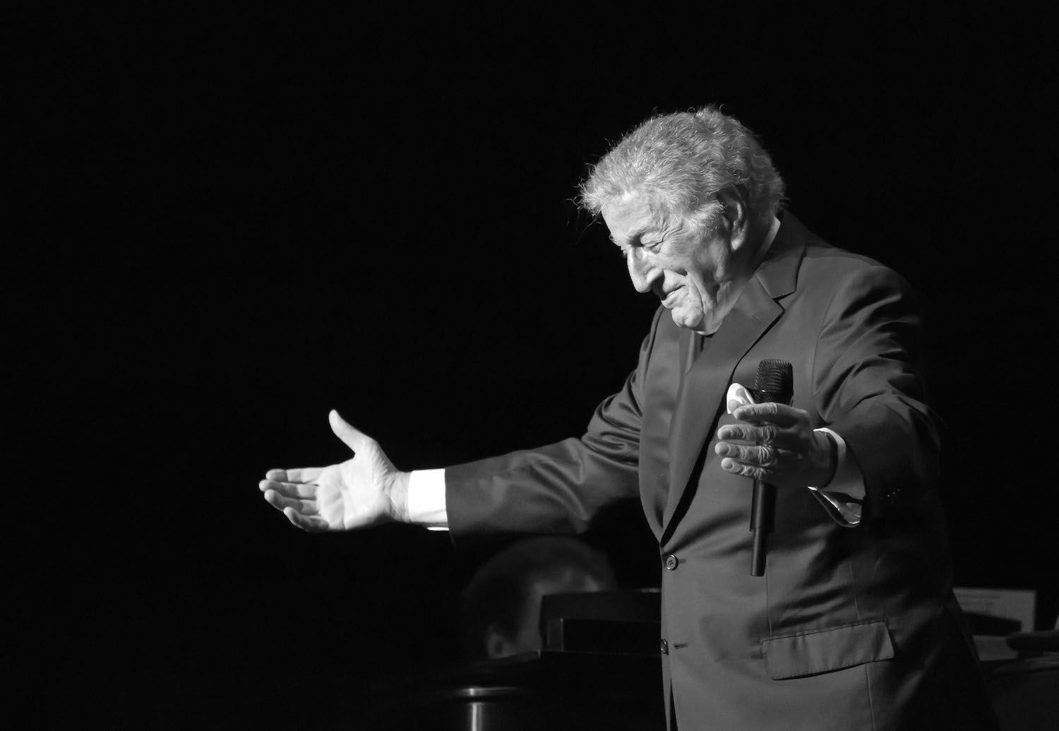 Tony Bennett, mestre no pop americano, morre aos 96 