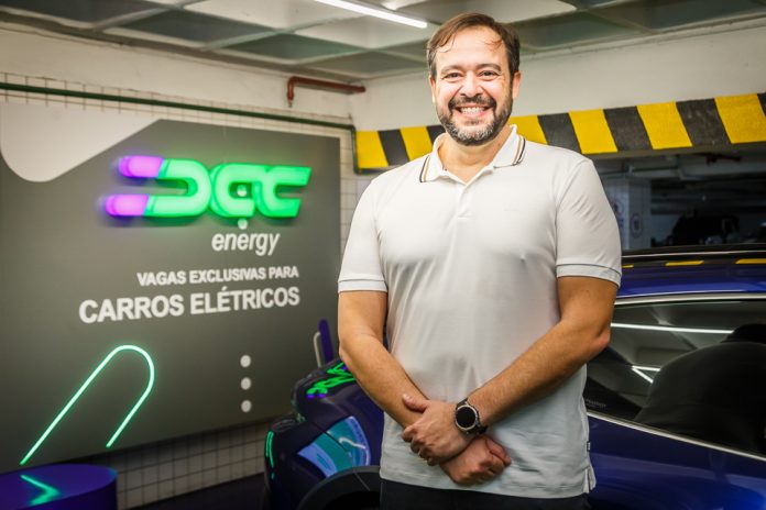 DCC Energy 5082