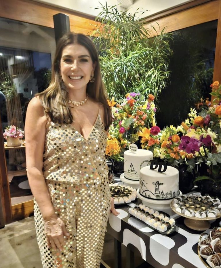 EA04A25D BCA6 4FE3 879F F14F0E6D8164