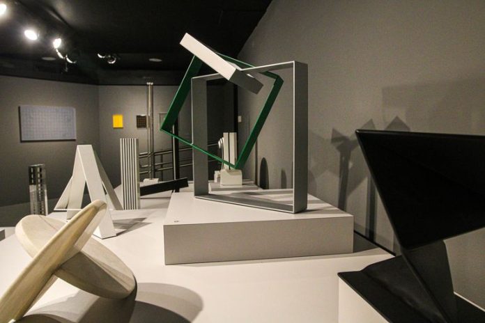 Mostra Sérvulo Esmeraldo No CCBB SP