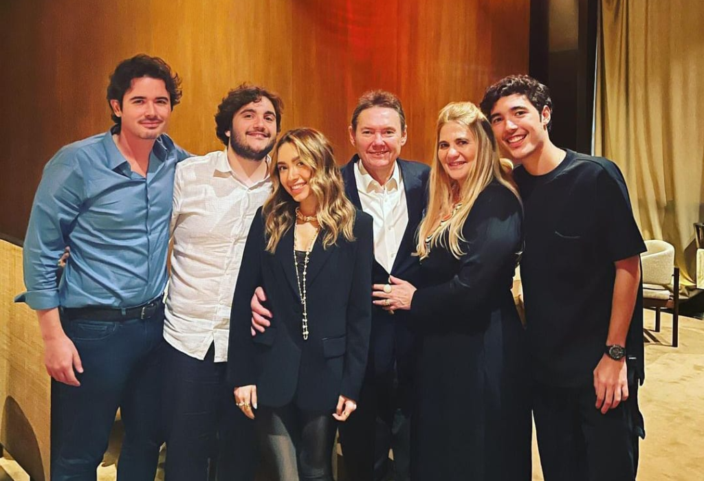 Ivens Dias Branco Jr. celebra nova idade com a família em Nova York