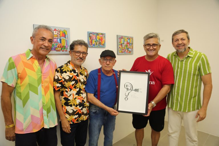Helio Rola é Homenageado