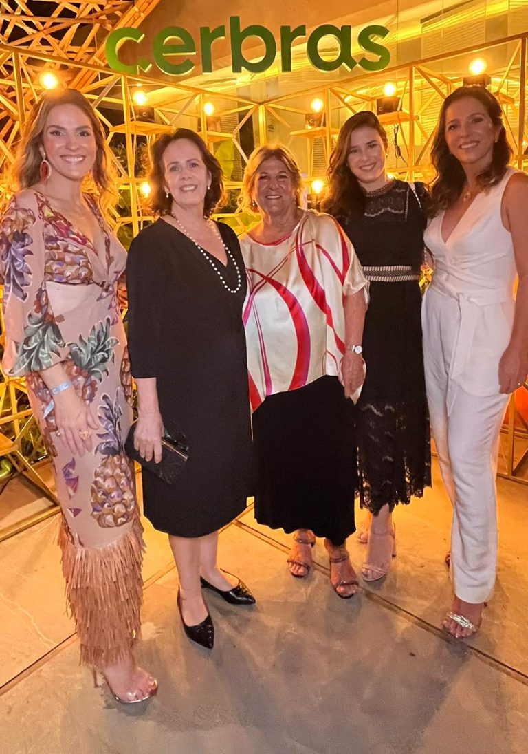 Mariana Mota, Neuma Figueiredo, Ana Lucia Mota, Isabel Mota E Ticiana Mota