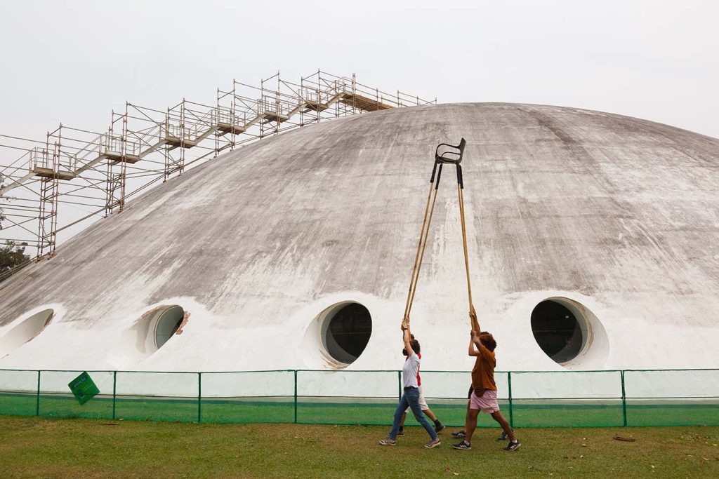 Imagem Divulgação   Créditos Nós Aqui, Entre O Céu E A Terra Eleonora Fabião E Colaboradorxs (São Paulo, 2021) Trabalho Comissionado Pela 34a Bienal De São Paulo Foto Jaime Acioli