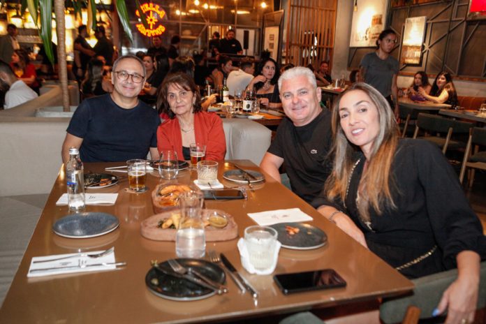 Luis Carlos E Ivete Gomes, Hermeson E Cristina Santos
