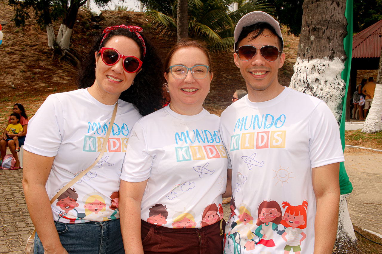 Ana Raquel Cavalcante, Cristianne Ribeiro E Matheus Aguiar