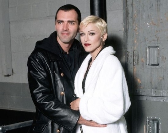 Christopher E Madonna