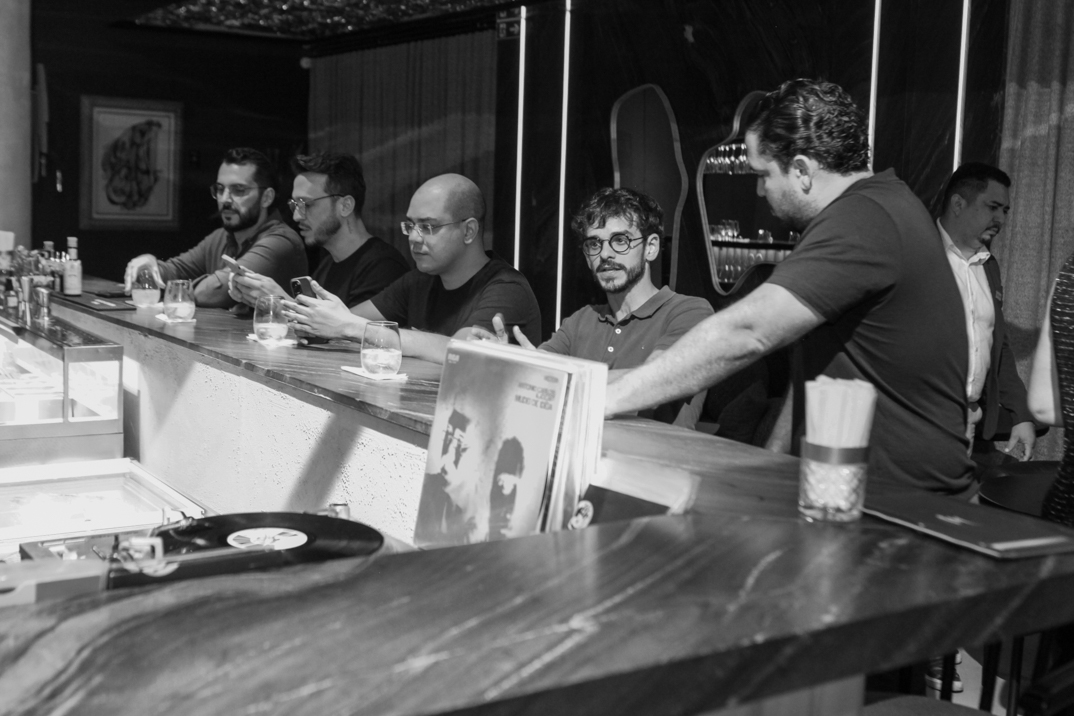 Moleska Listening Bar (15)