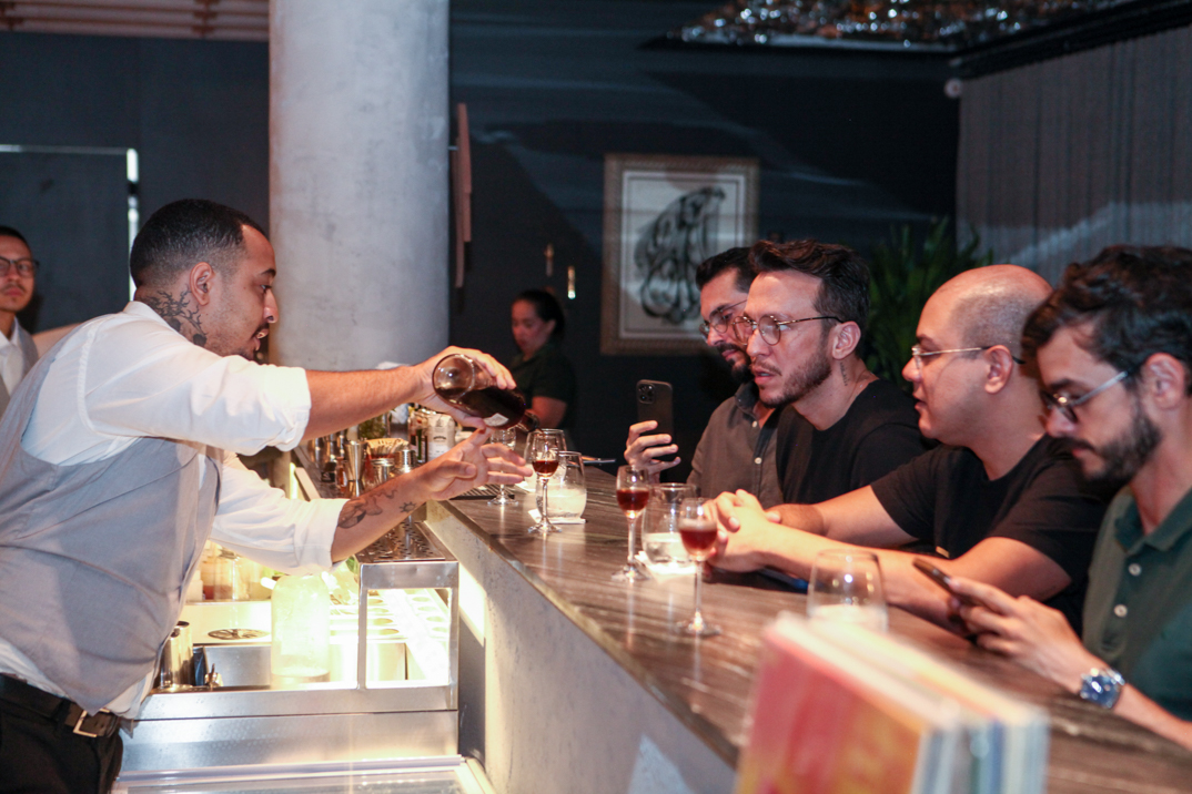 Moleska Listening Bar (18)