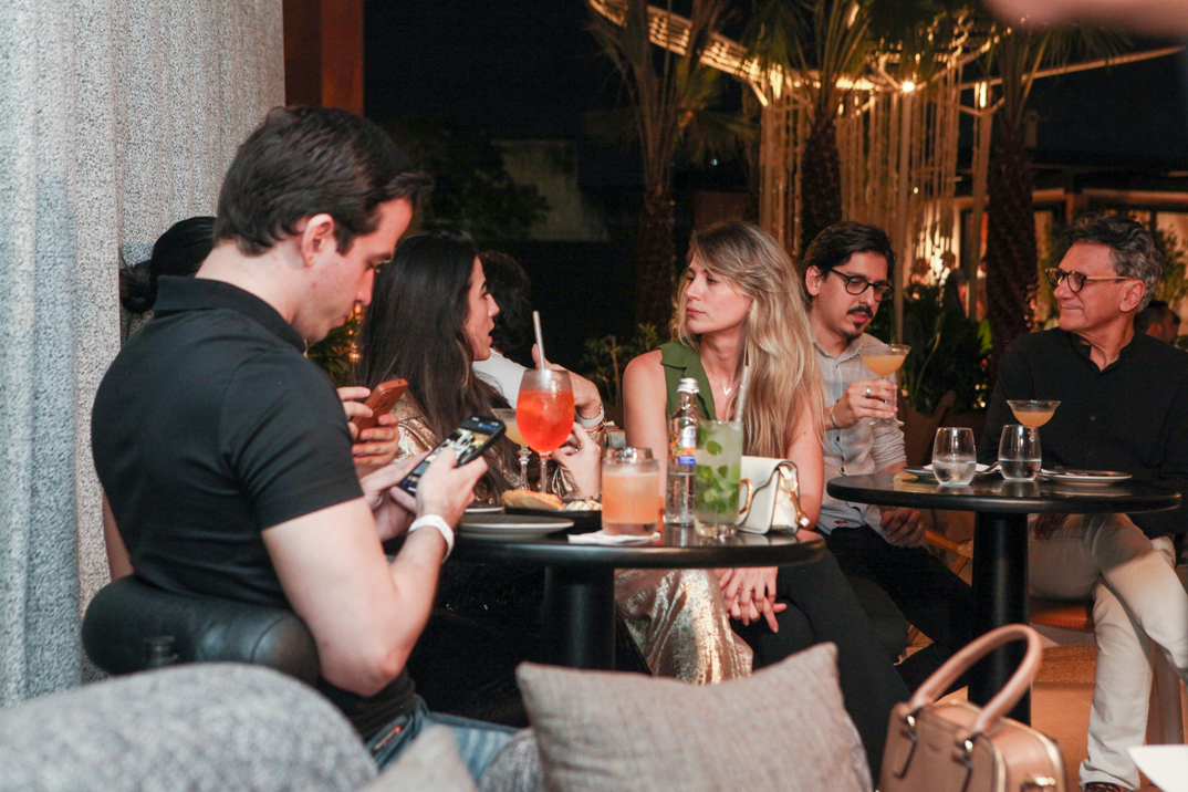 Moleska Listening Bar (85)