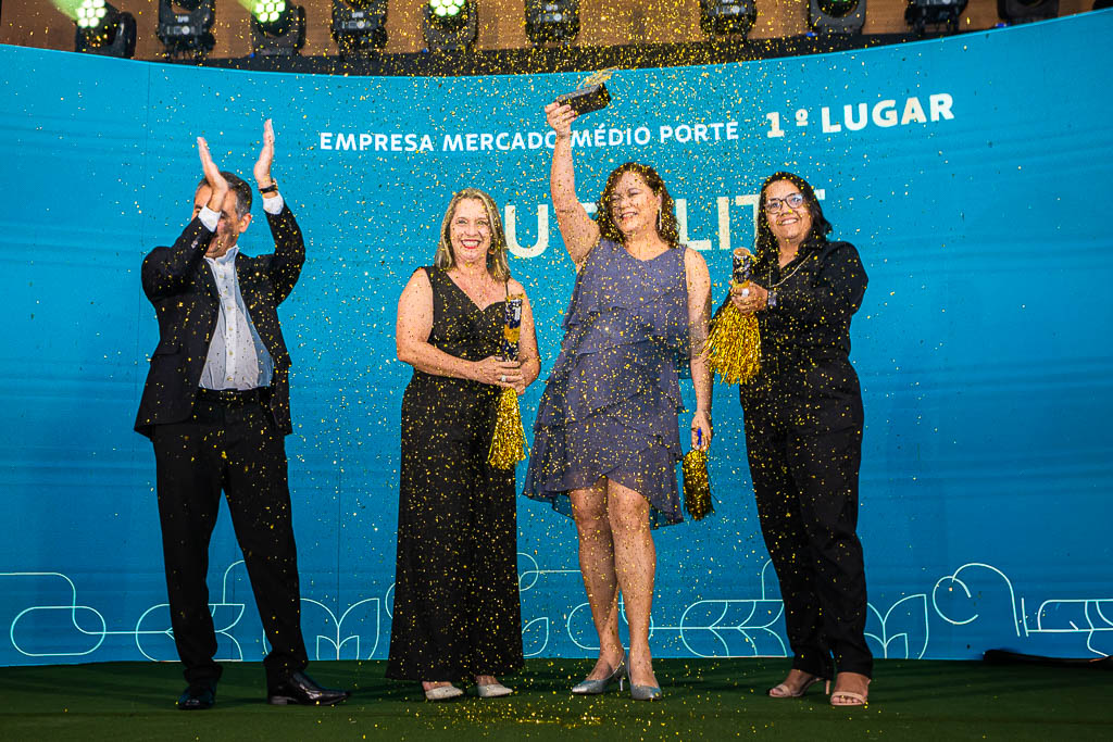 Premio Empresas Que Cuidam   Premio UNIMED 8556