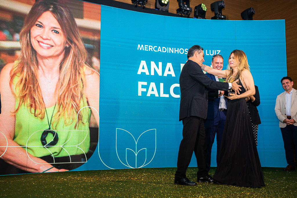 Premio Empresas Que Cuidam   Premio UNIMED 8631