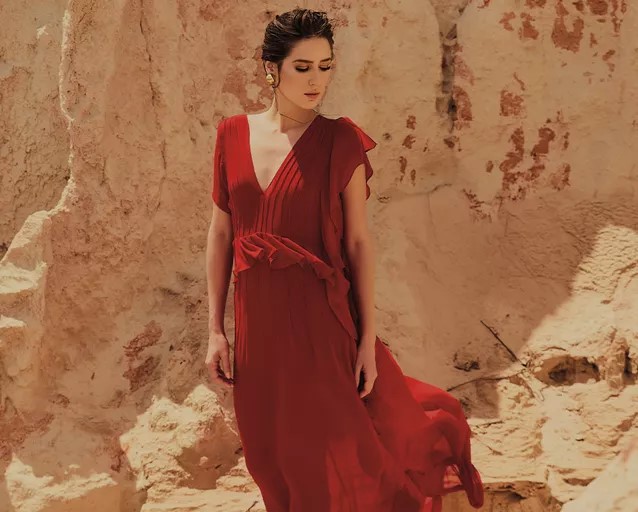 Vestido Longo Com Babados