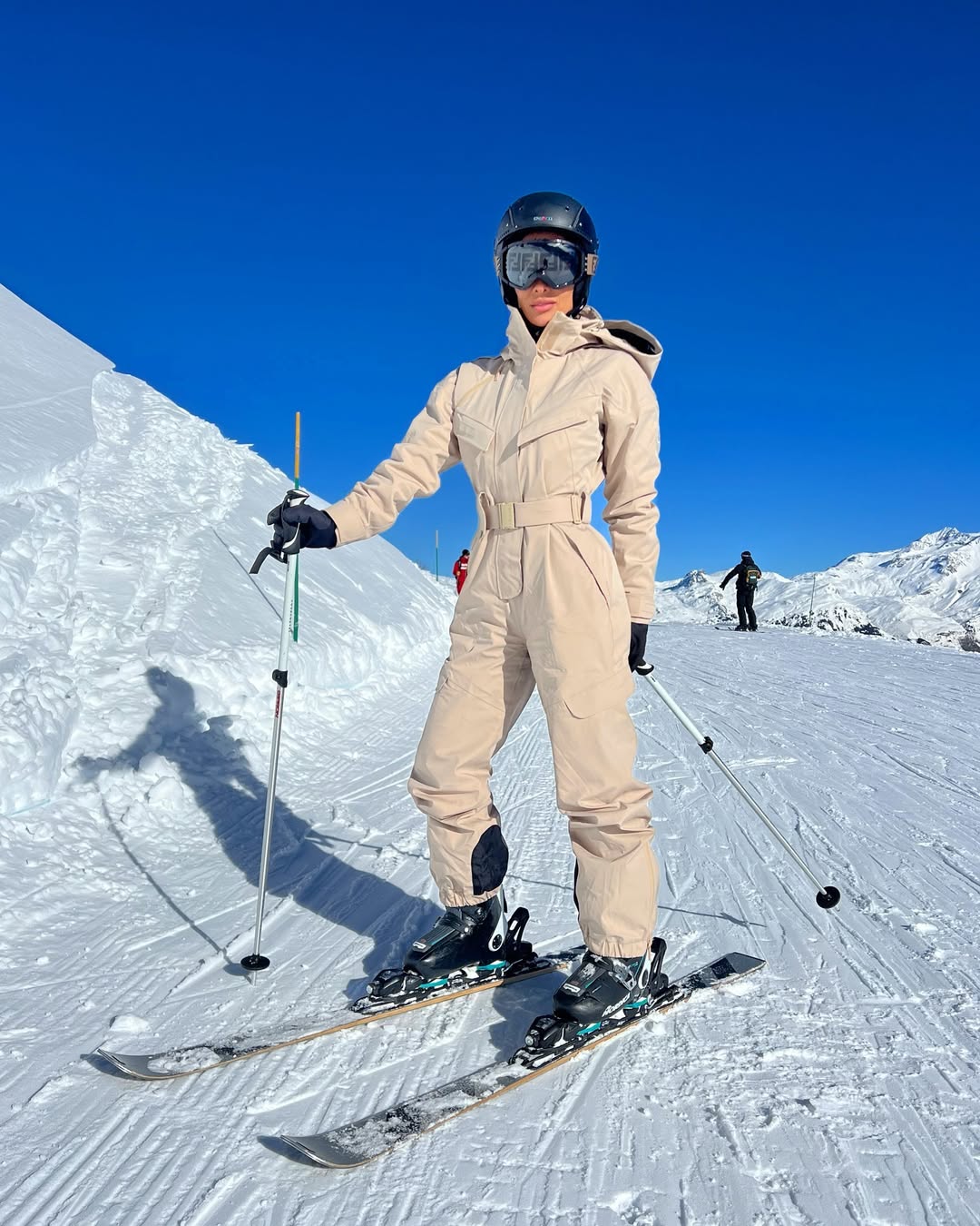 Snapinst.app_473693939_1112215057106409_5586231977688511195_n_1080