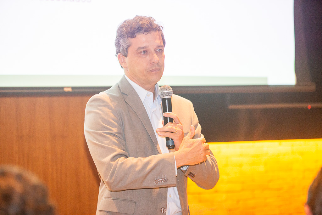Reunião Associados AEDI 8607