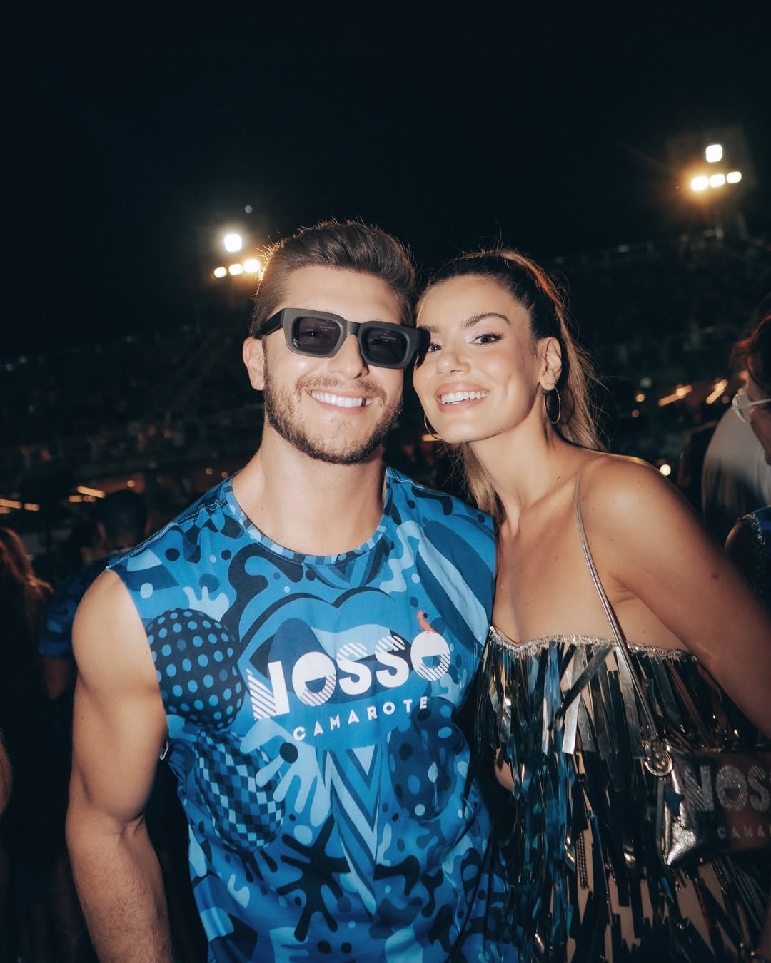 Klebber Toledo E Camila Queiroz