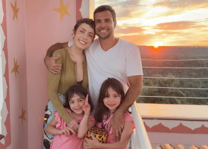 Fabiana E Família