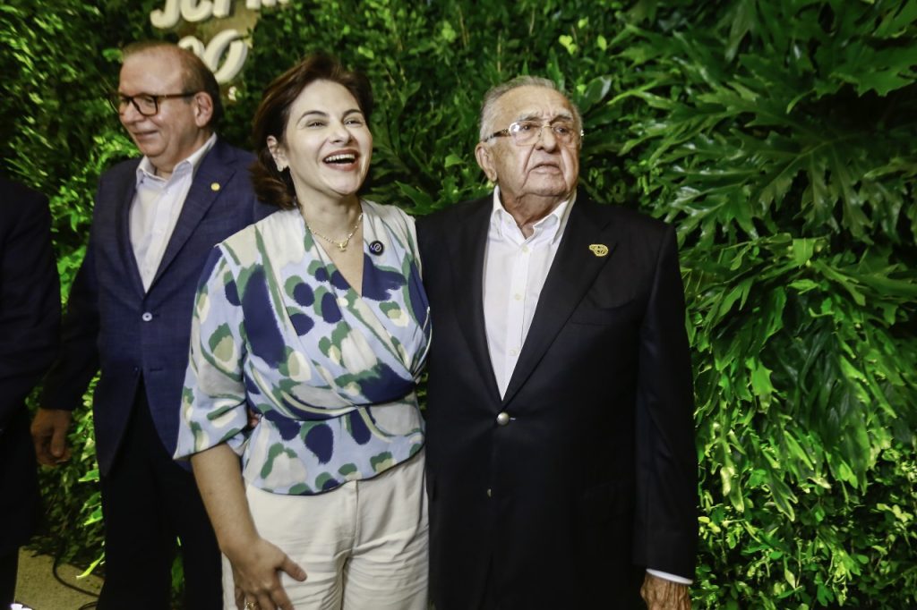 49deca8165e348feaabb9332e8a59e26