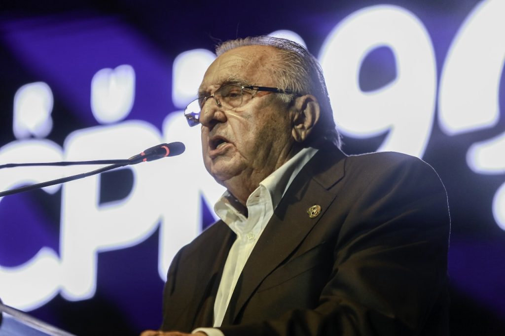 9113b99f600b4981a8a326ed93f667cc