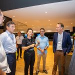CEO Mercedes Benz Ronal Koning Visita Newland 9153