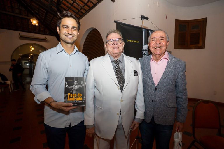 Lançamento Livro Paes De Andrade 9313