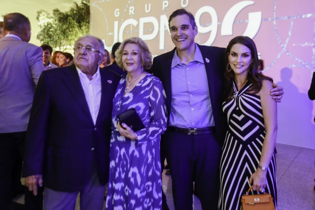 Eb784de4e00d4ef4bdcdf36d8f39f2b5