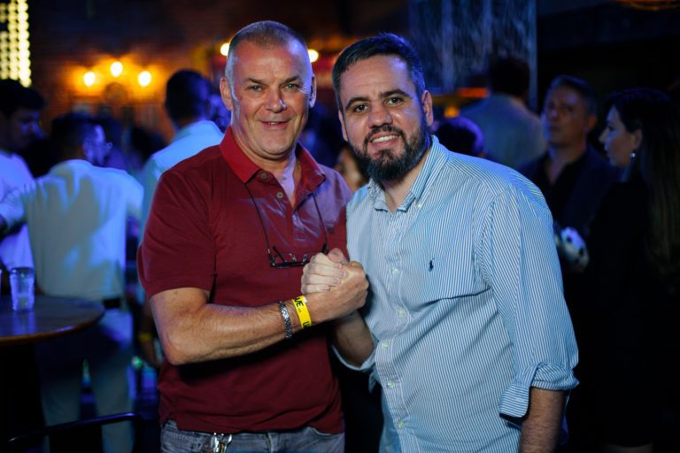 Jonny Gast E Vitor Ribeiro