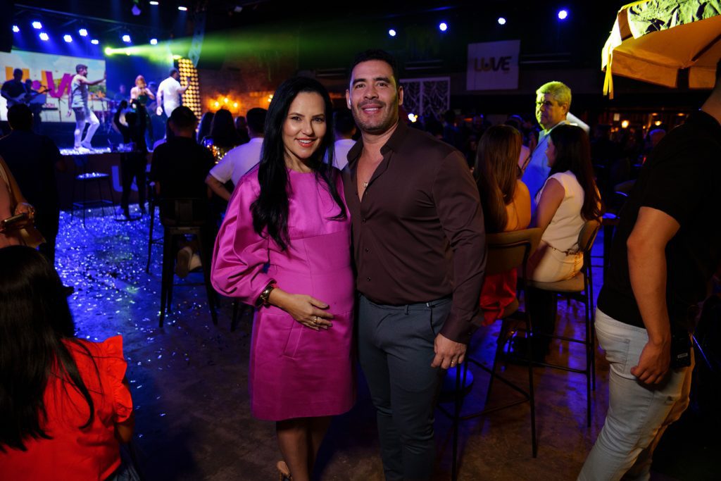 Luciana Ribeiro E Thiago Camelo