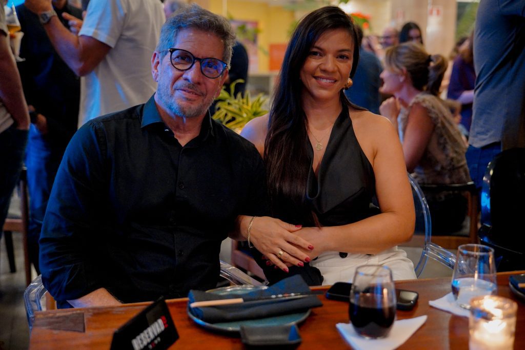 Neto Ramalho E Mikaele Ribeiro