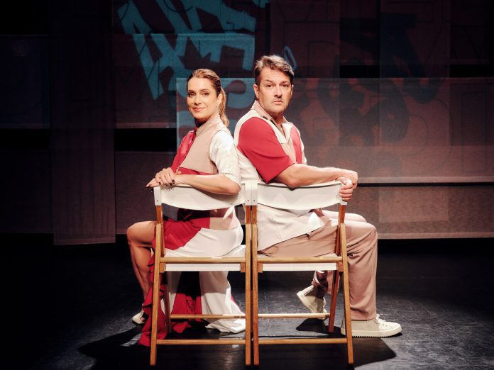 0608tr1301_5c_Easy Resize.com