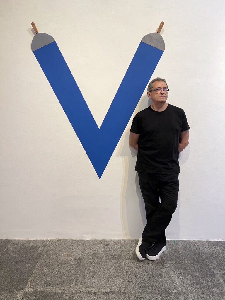 2108tr1301_5c_Easy Resize.com