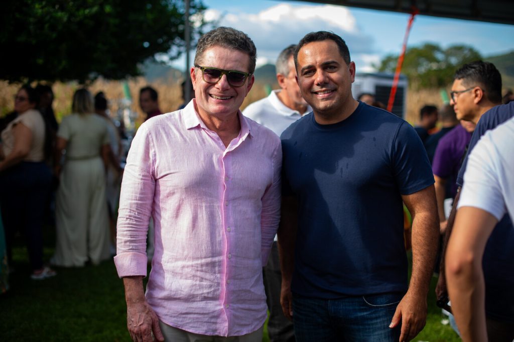 Eduardo Pinheiro E Roberto Filho (3)_Easy Resize.com