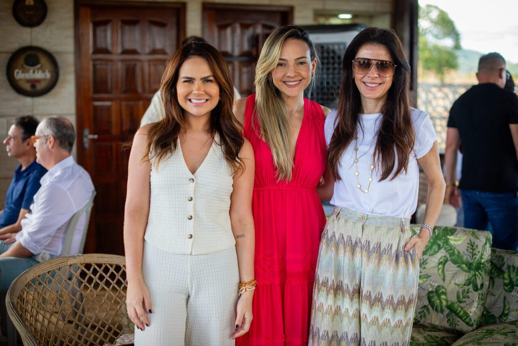 Iara Acioly, Erika Teles E Niedja Bezerra (3)_Easy Resize.com