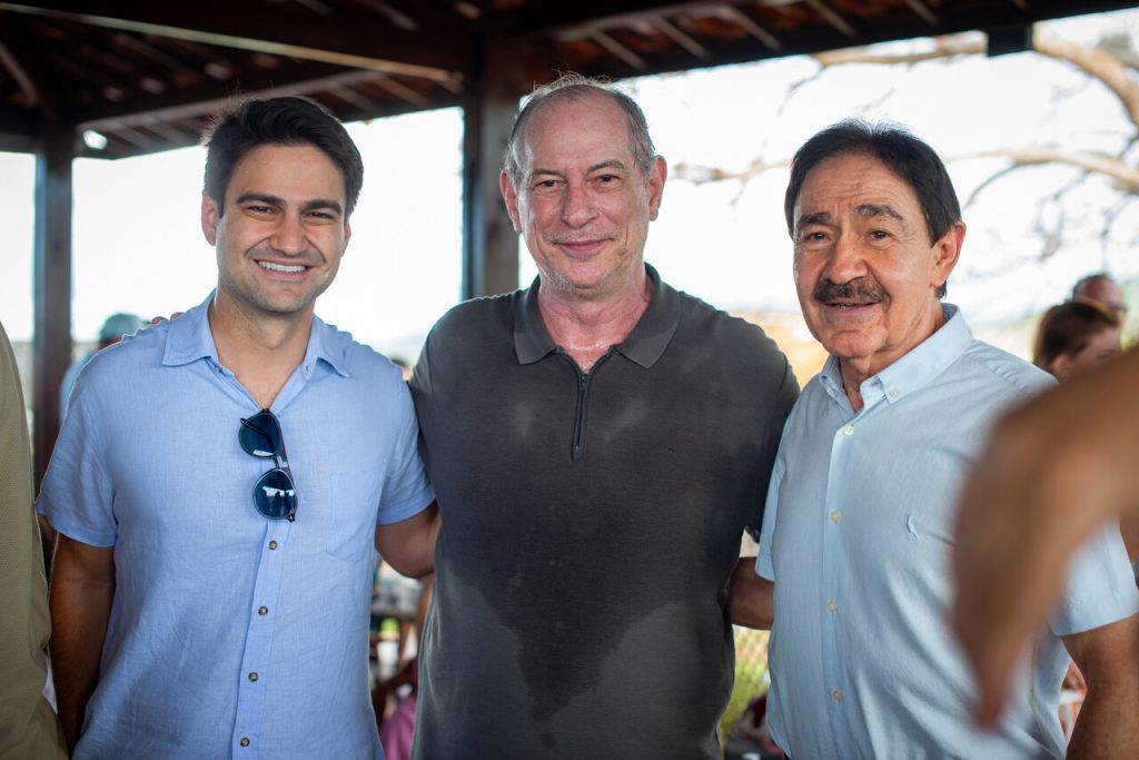 Pedro Matos, Ciro Gomes E Raimundo Matos (4)_Easy Resize.com