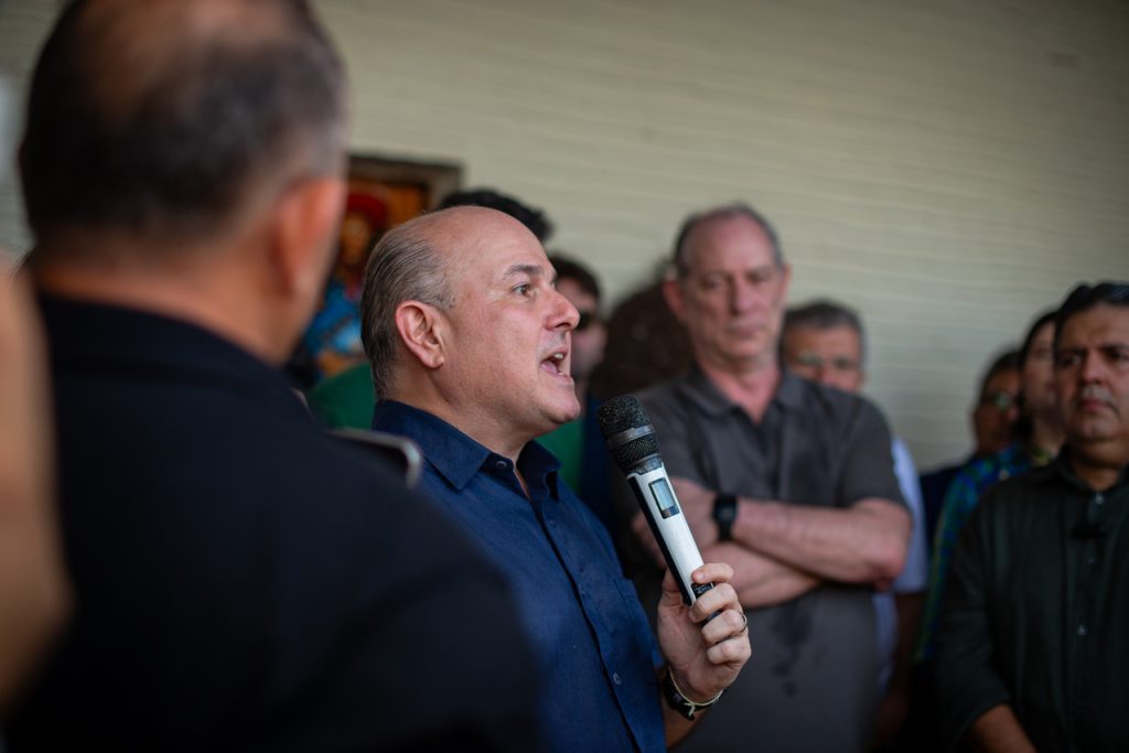 Roberto Cláudio (17)_Easy Resize.com