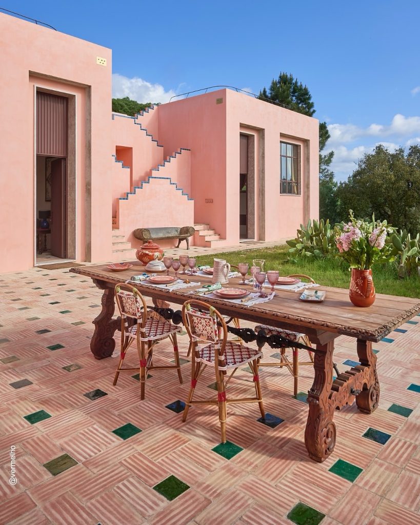 SaveClip.App_526227926_18527820652012543_6388264702287940058_n (1)