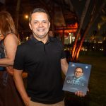 ABIH Nacional Promove O Lançamento Do Livro De Baixinho A Gigante   Com Manoel Linhares 9464