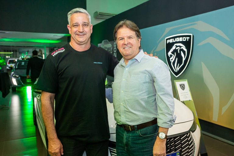 Peugeot Belfort Faz Lançamento Dos Novos 208 GT & 2008 GT Hybrid 2026 9961