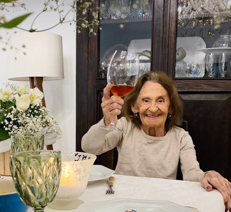 Afb446b4 1475 45a7 85e0 C8126e61e74e (1)