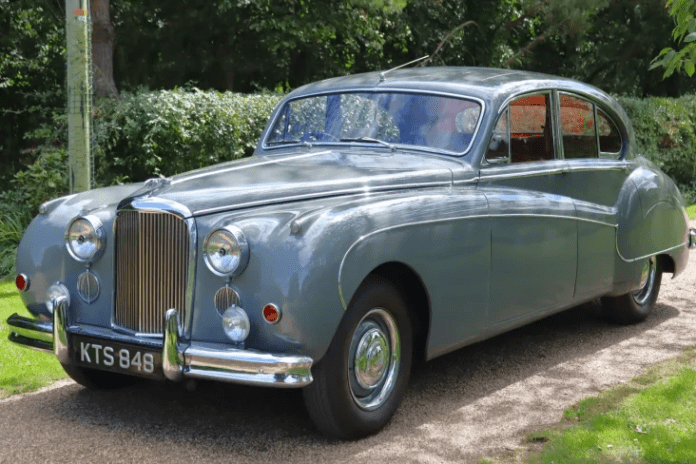 Jaguar Mk Ix 732x488