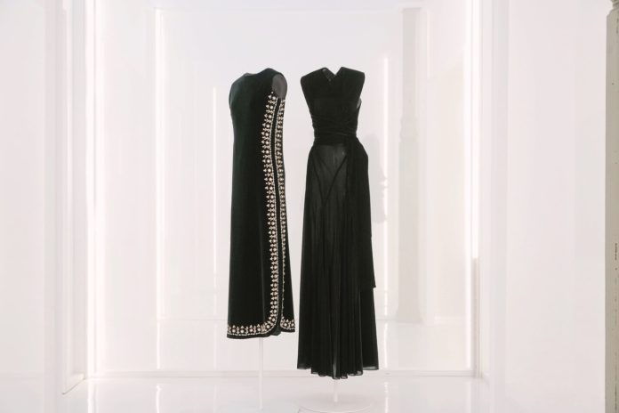 3. Alaia Balenciaga Dress © Stephane Ait Ouarab Uai 1440x961 3. Alaia Balenciaga Dress © Stephane Ait Ouarab Uai 1440x961