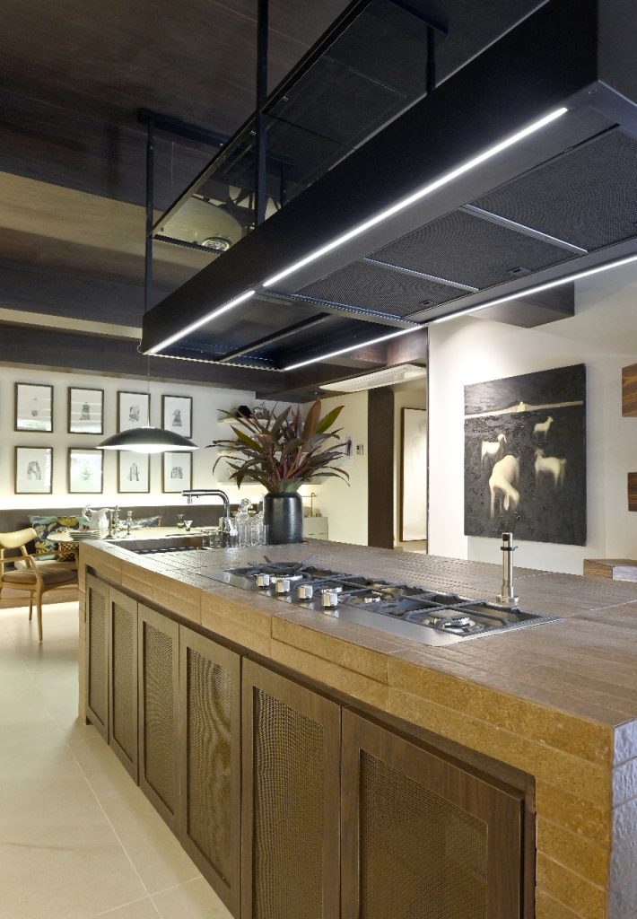 888c9f597db044c49a57c7cfb3a18a30